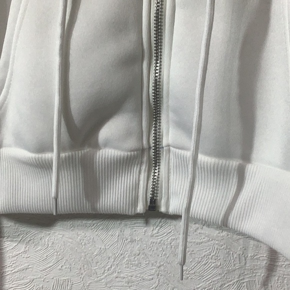 SHEIN- nwot - Sz L- White Hoodie cropped sweat jacket with pockets - Picture 3 of 6